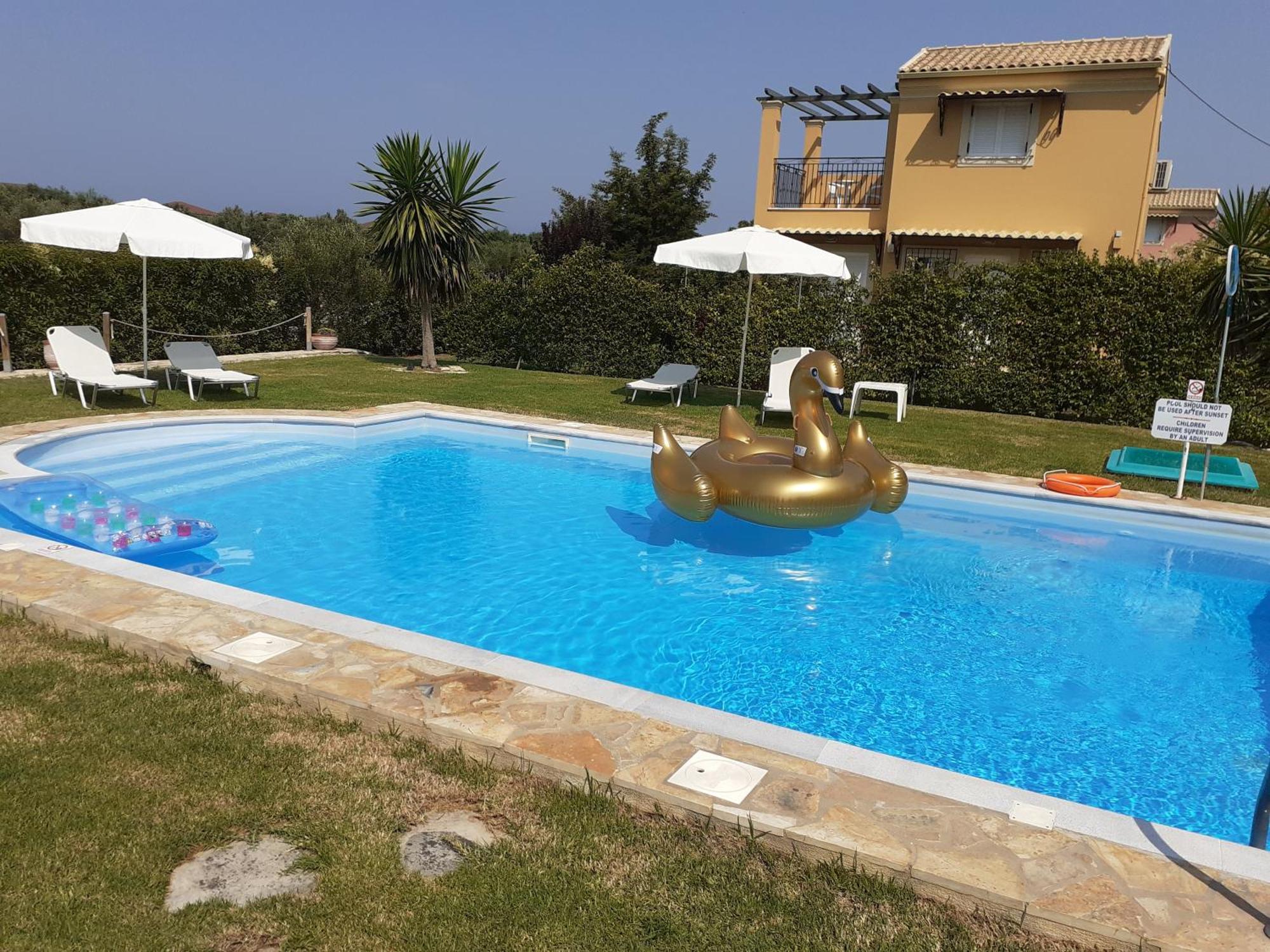Villa Filia Almiros Beach Exterior photo